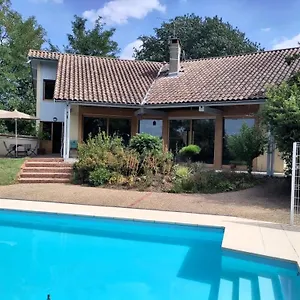 Chez Frederique Et Norbert Frühstückspension